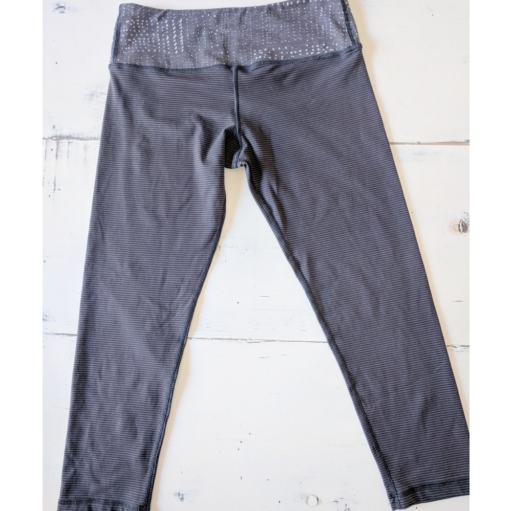 Vuori crop yoga active pants